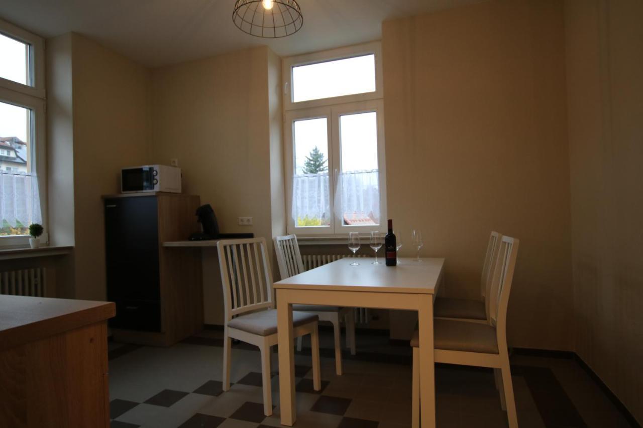 Ferienwohnung Altes Pfarrhaus Bargen Ngoại thất bức ảnh